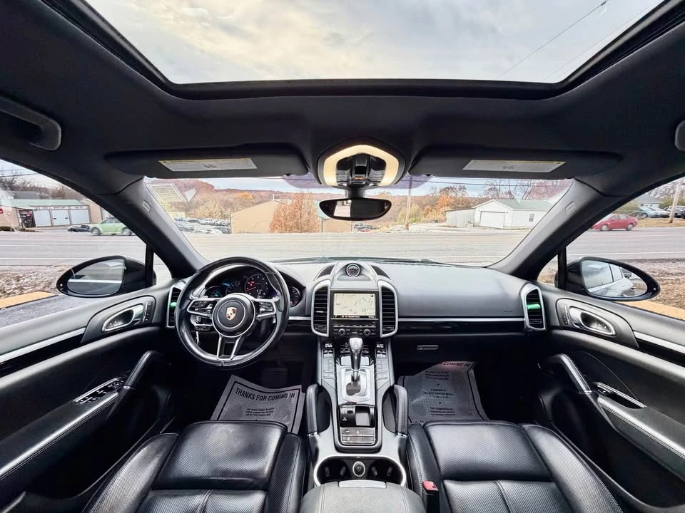 2016 Porsche 958 Cayenne - Image 8 of 10