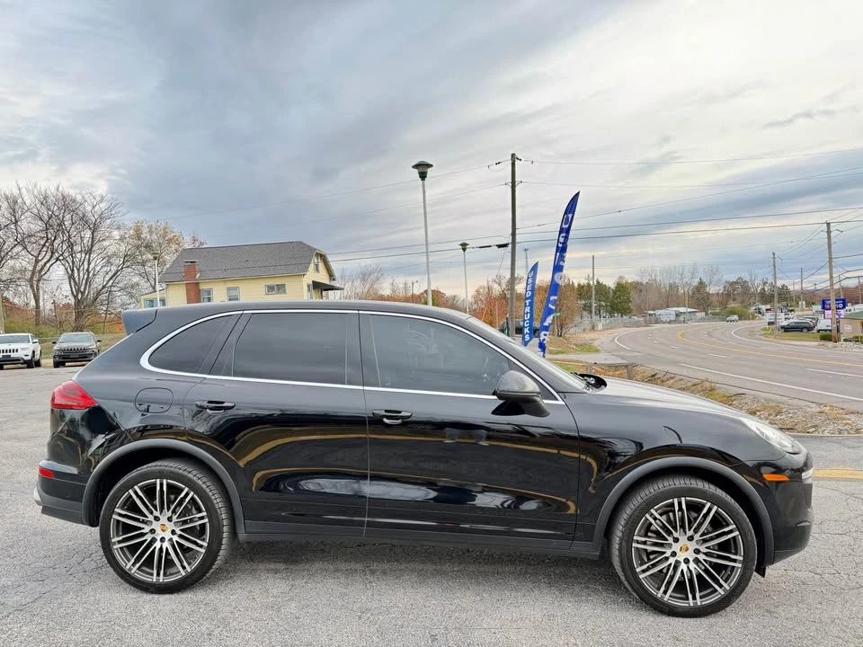 2016 Porsche 958 Cayenne - Image 5 of 10