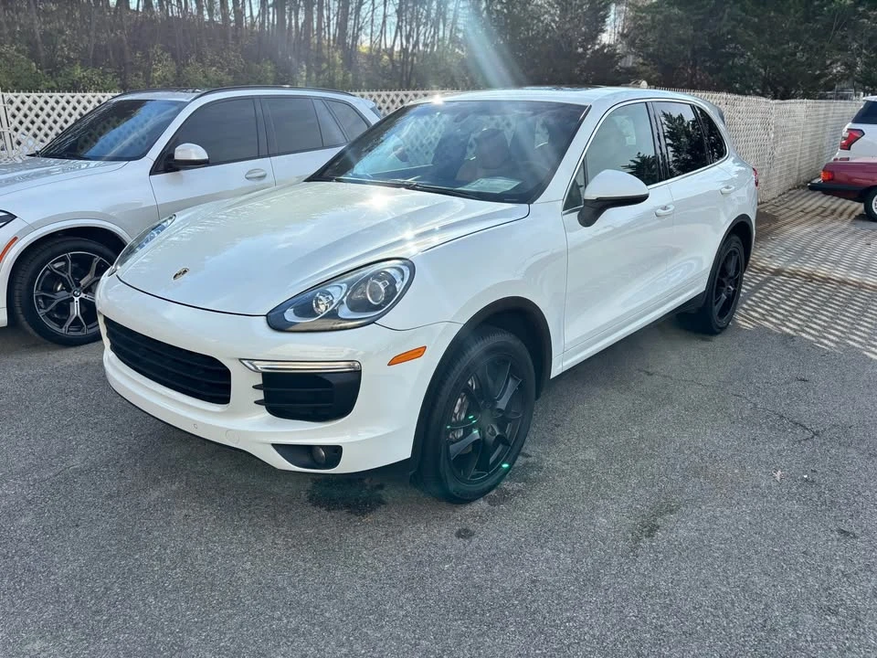 2016 Porsche 958 Cayenne - Image 3 of 10