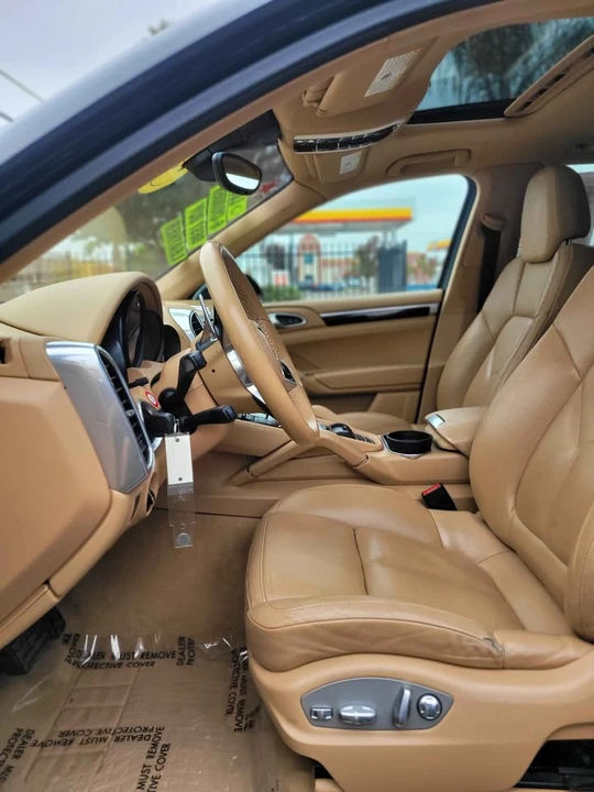 2016 Porsche 958 Cayenne - Image 11 of 13