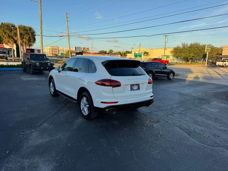 2016 Porsche 958 Cayenne - Image 6 of 19