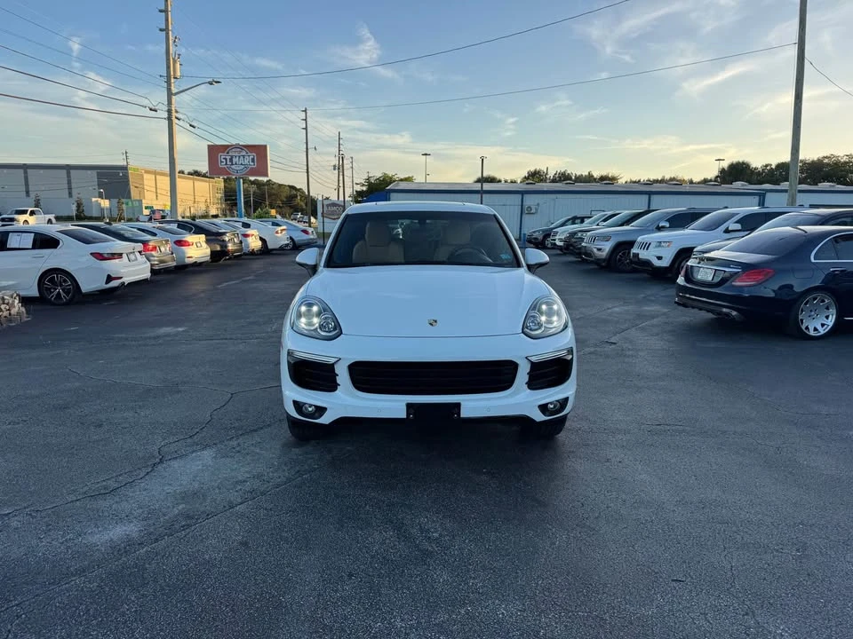 2016 Porsche 958 Cayenne - Image 2 of 19