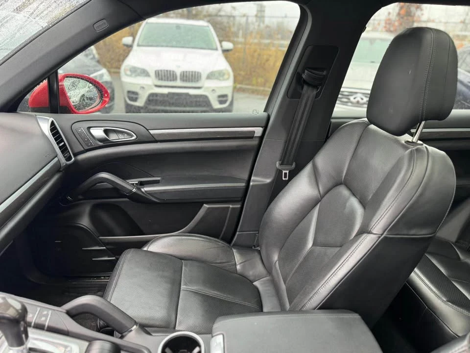 2016 Porsche 958 Cayenne - Image 11 of 13
