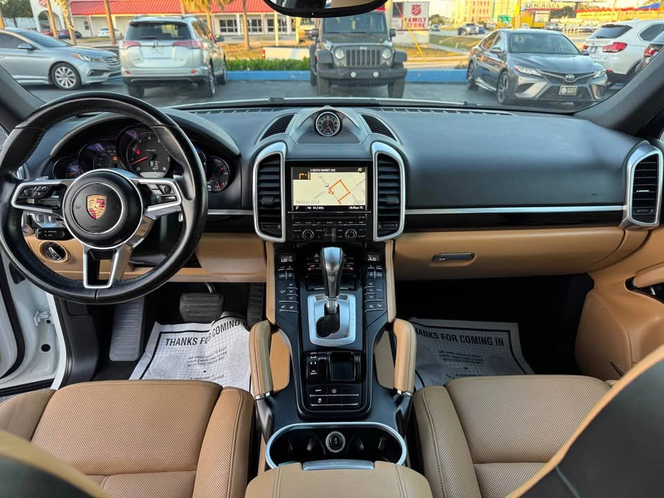 2016 Porsche 958 Cayenne - Image 9 of 19