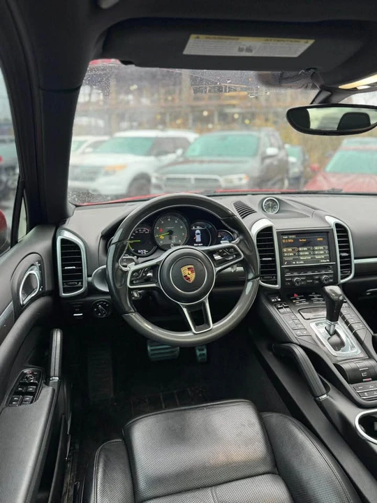 2016 Porsche 958 Cayenne - Image 10 of 13