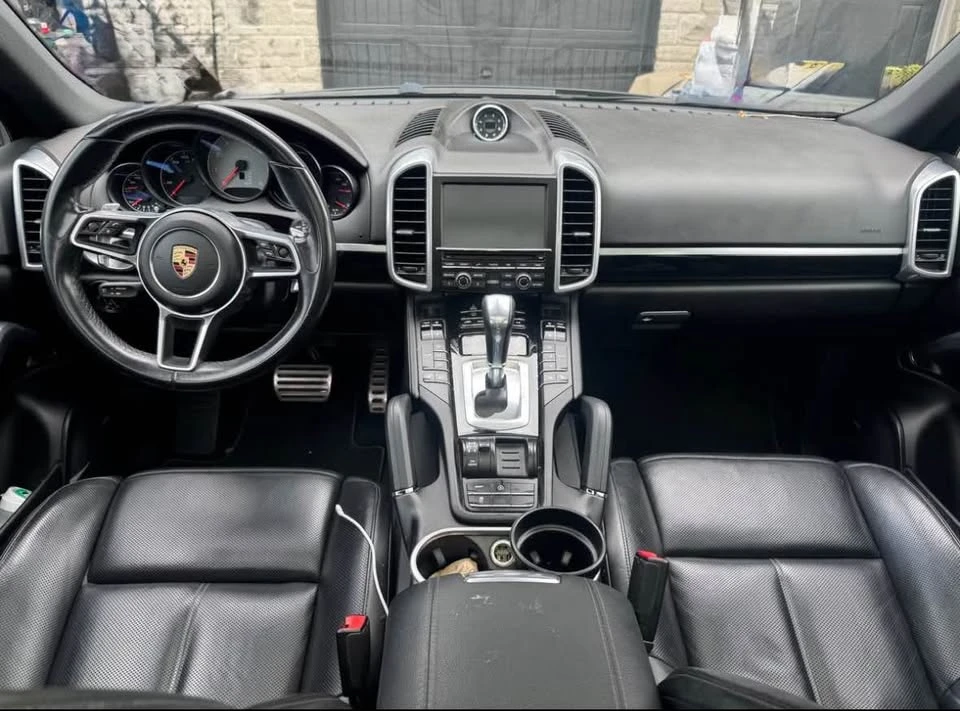 2016 Porsche 958 Cayenne - Image 5 of 8