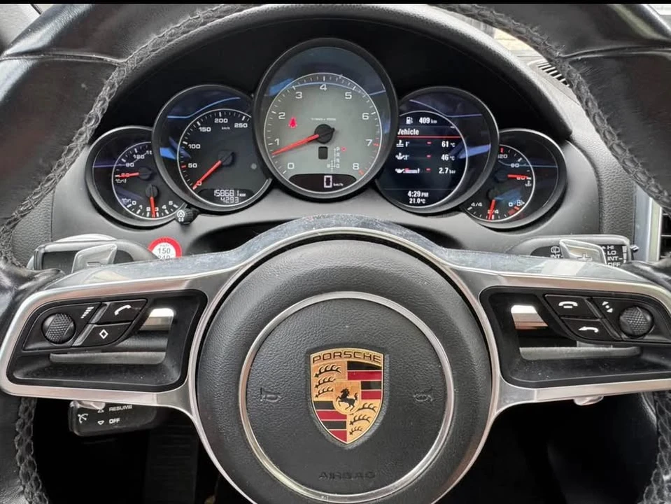 2016 Porsche 958 Cayenne - Image 6 of 8