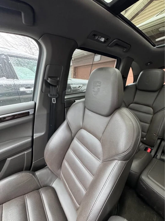 2016 Porsche 958 Cayenne - Image 12 of 20
