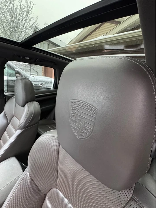 2016 Porsche 958 Cayenne - Image 10 of 20