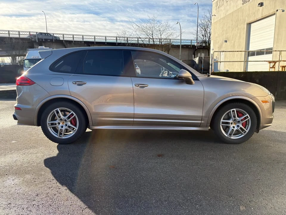 2016 Porsche 958 Cayenne - Image 12 of 15