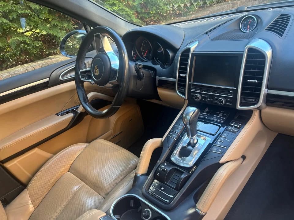 2016 Porsche 958 Cayenne - Image 4 of 8