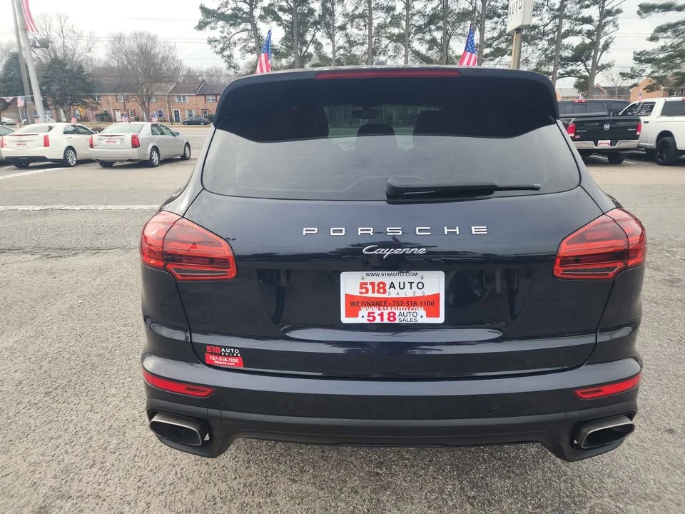 2016 Porsche 958 Cayenne - Image 10 of 15