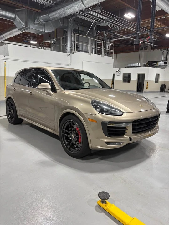 2016 Porsche 958 Cayenne - Image 2 of 15