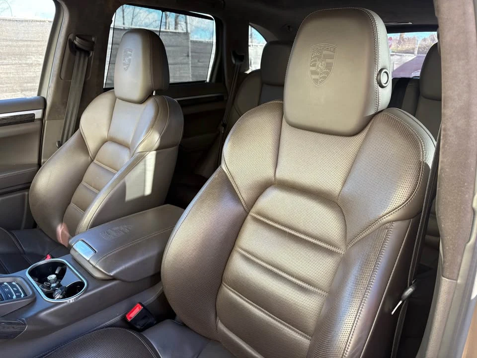 2016 Porsche 958 Cayenne - Image 14 of 15