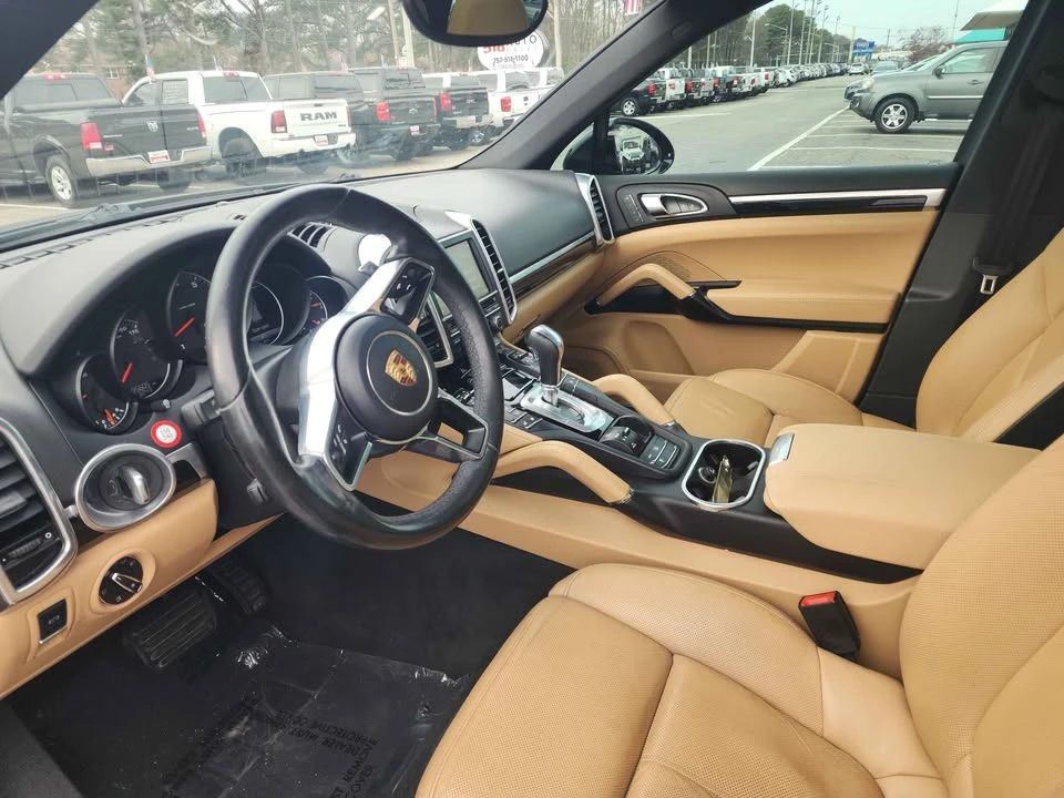 2016 Porsche 958 Cayenne - Image 11 of 15