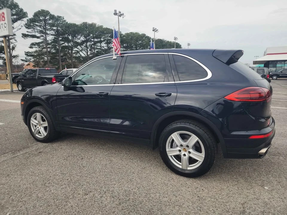 2016 Porsche 958 Cayenne - Image 9 of 15