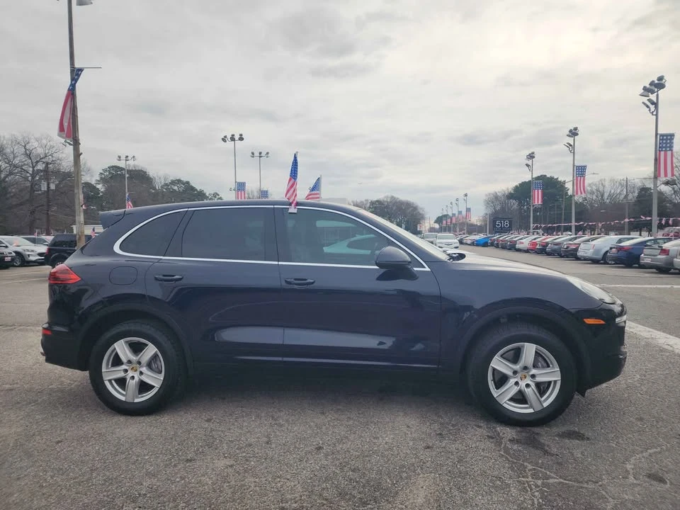 2016 Porsche 958 Cayenne - Image 8 of 15
