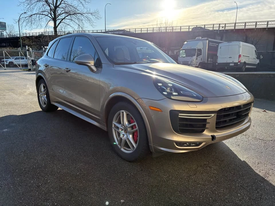 2016 Porsche 958 Cayenne - Image 13 of 15