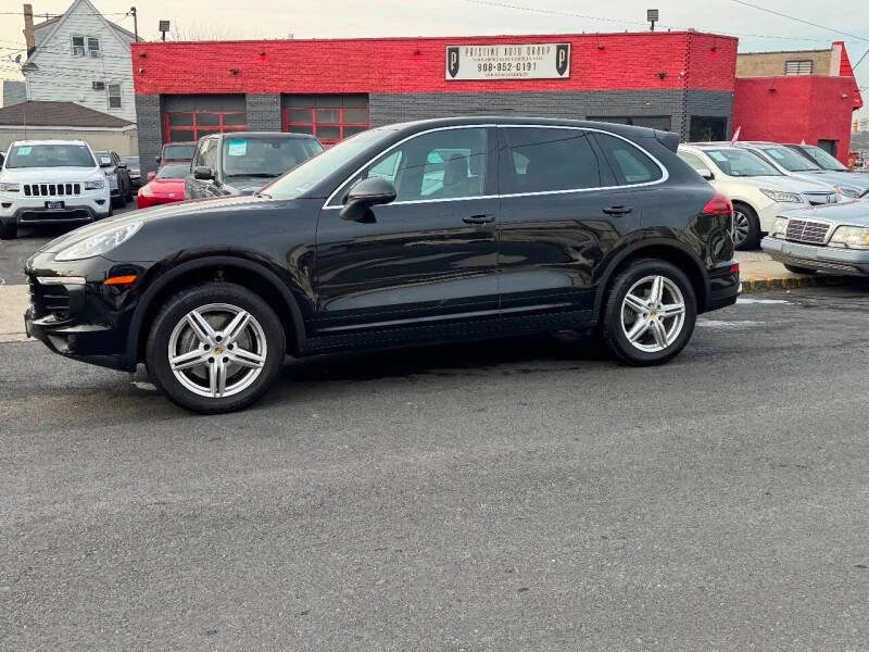 2016 Porsche 958 Cayenne - Image 2 of 17