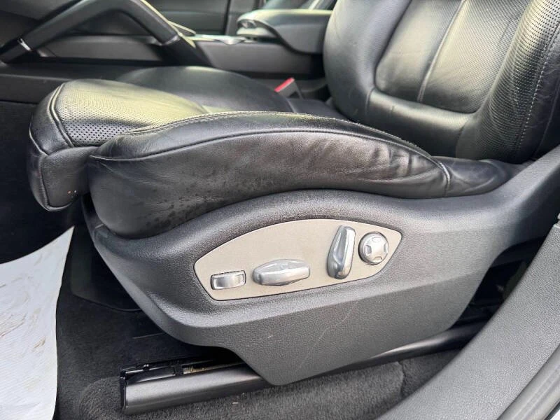 2016 Porsche 958 Cayenne - Image 11 of 17