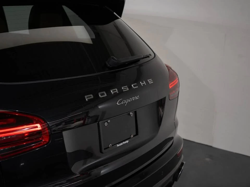 2016 Porsche 958 Cayenne - Image 9 of 19