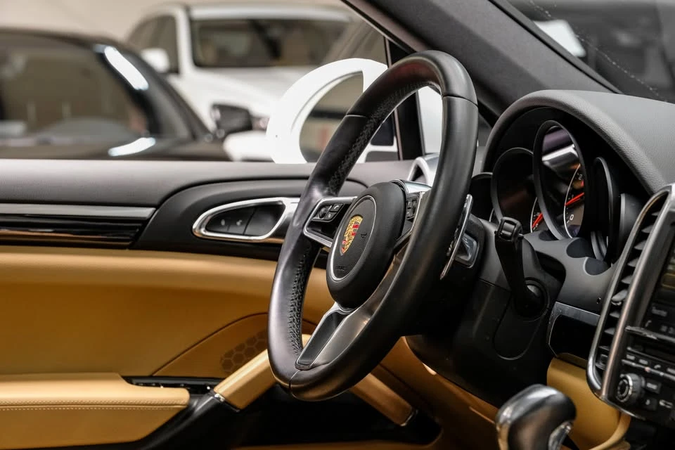 2016 Porsche 958 Cayenne - Image 14 of 18