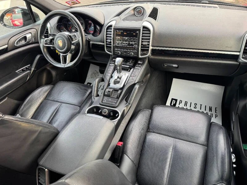 2016 Porsche 958 Cayenne - Image 7 of 17