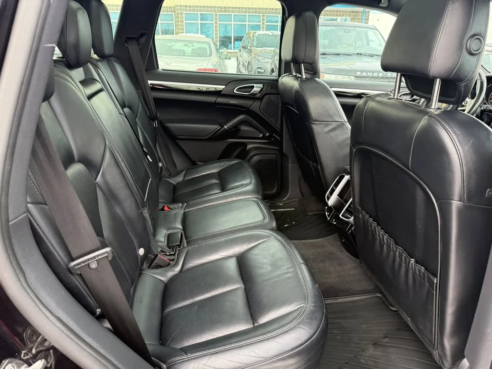 2016 Porsche 958 Cayenne - Image 16 of 19