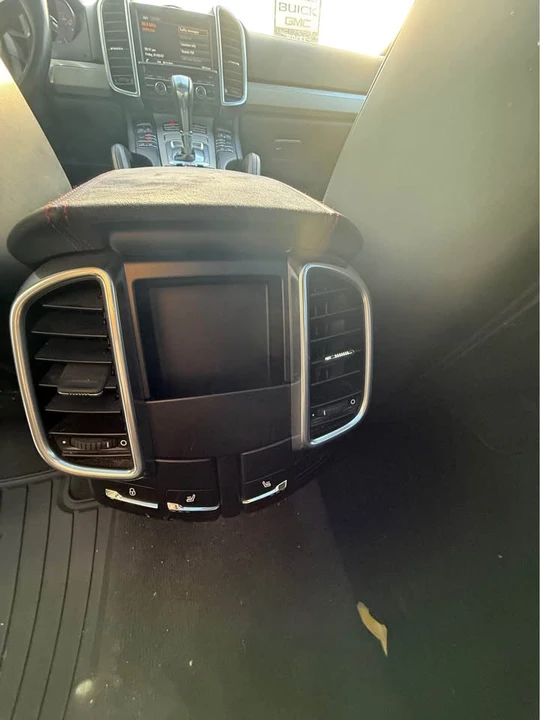 2016 Porsche 958 Cayenne - Image 8 of 14