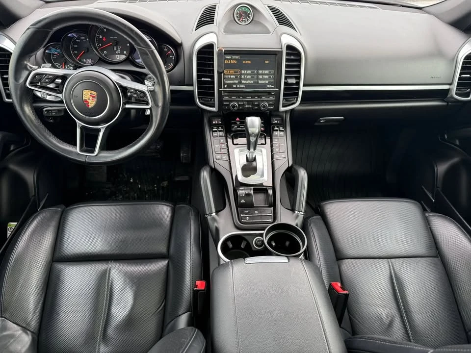 2016 Porsche 958 Cayenne - Image 8 of 19