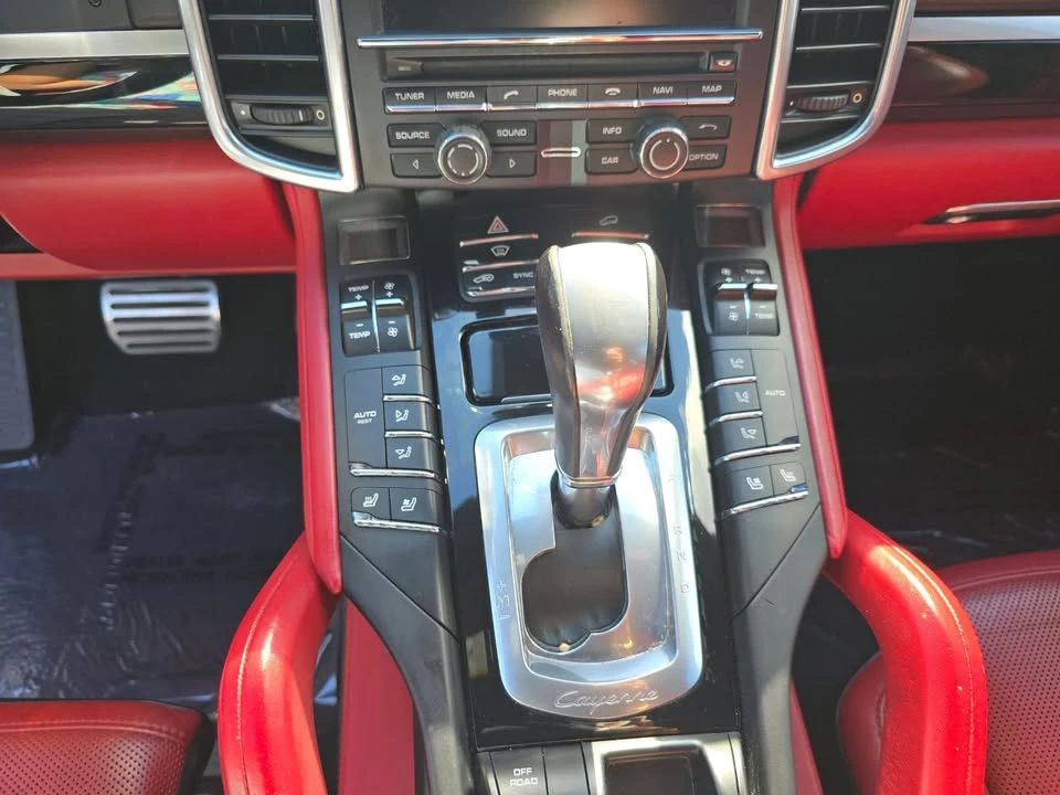 2016 Porsche 958 Cayenne - Image 14 of 20
