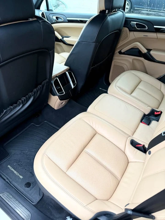 2016 Porsche 958 Cayenne - Image 5 of 9
