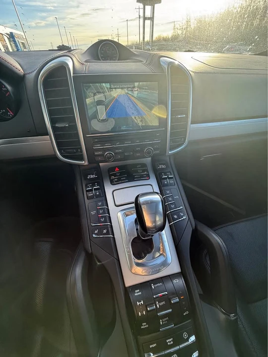 2016 Porsche 958 Cayenne - Image 12 of 14