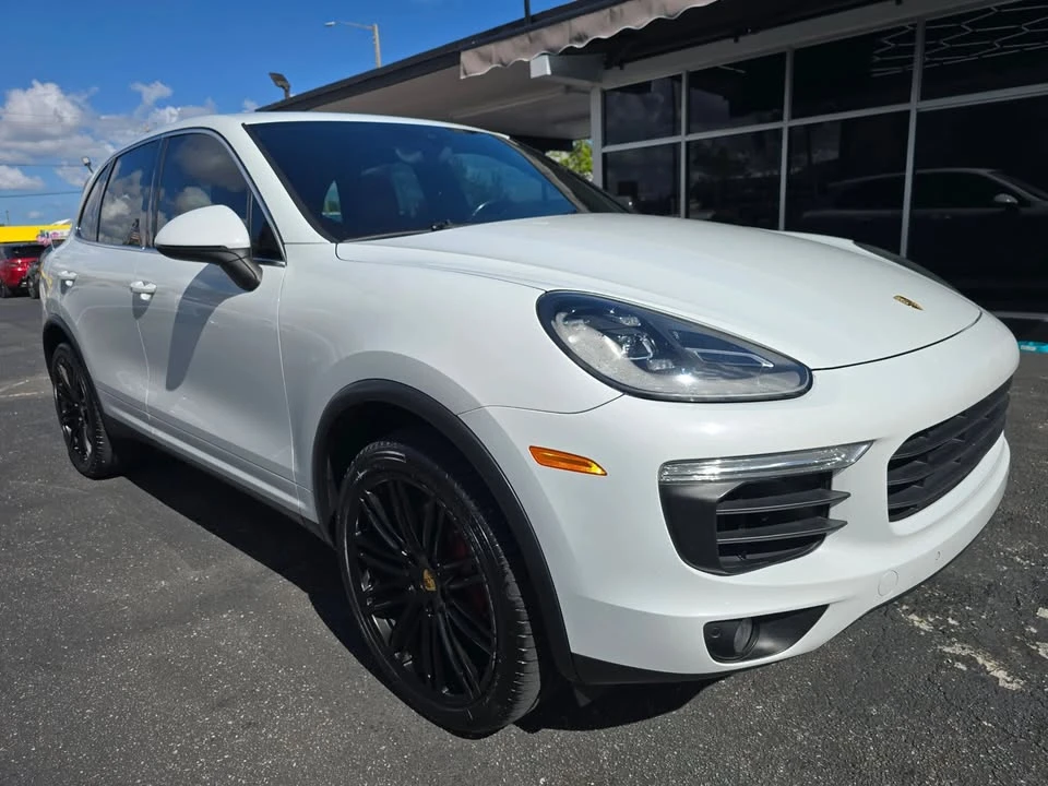 2016 Porsche 958 Cayenne - Image 7 of 20