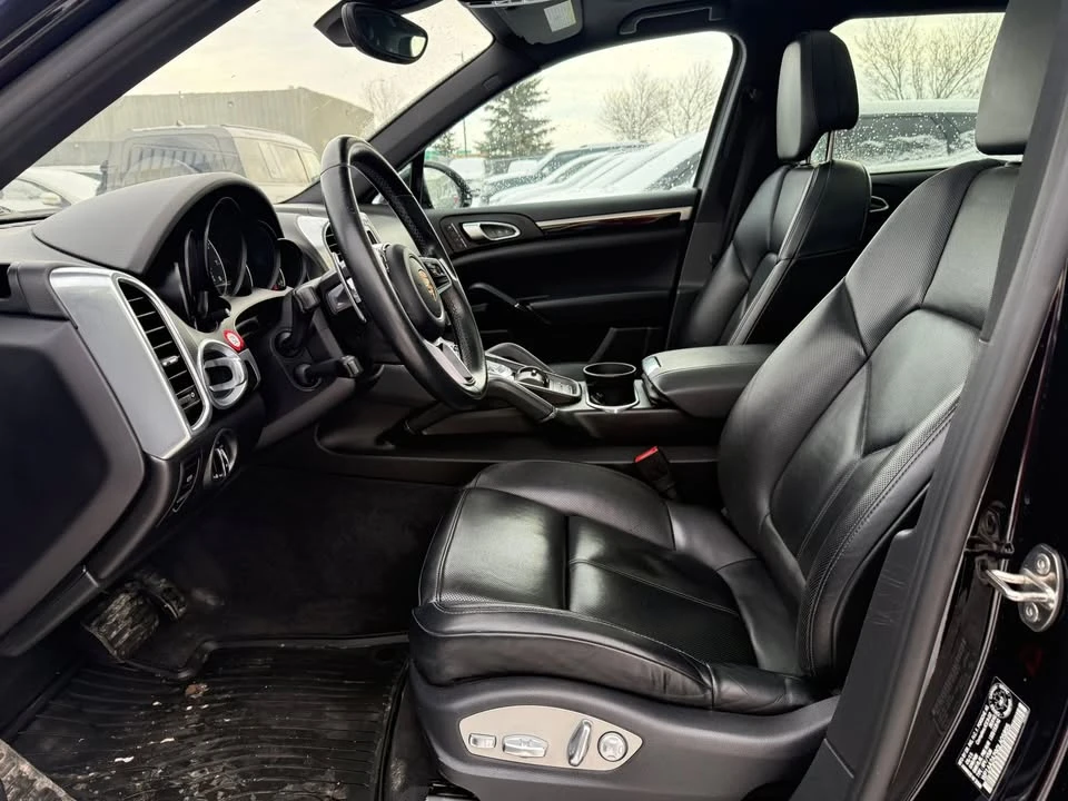 2016 Porsche 958 Cayenne - Image 9 of 19