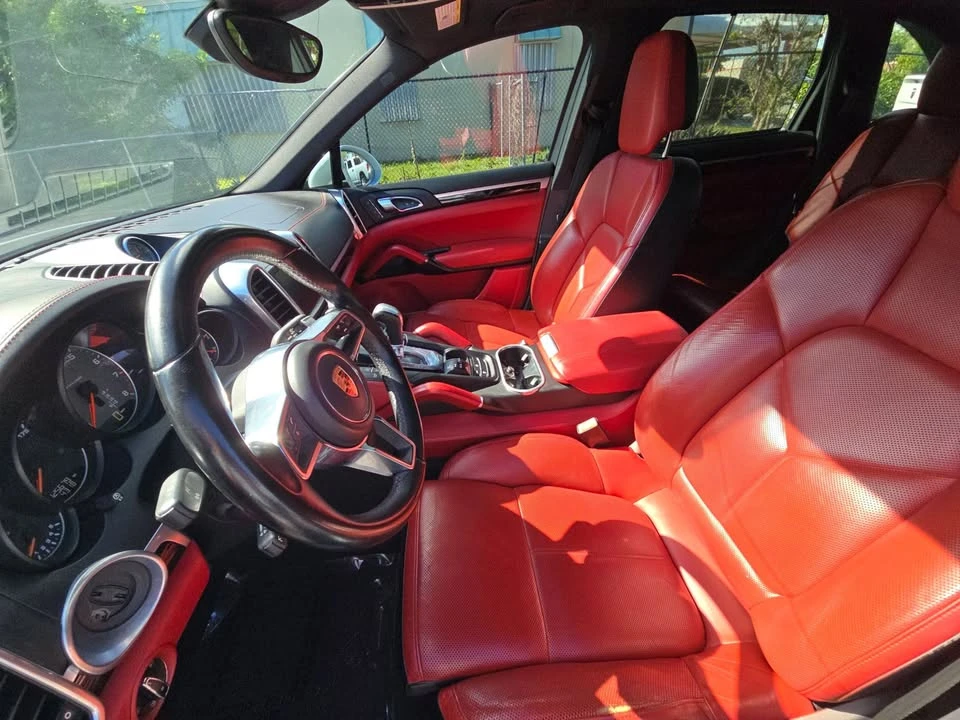 2016 Porsche 958 Cayenne - Image 10 of 20