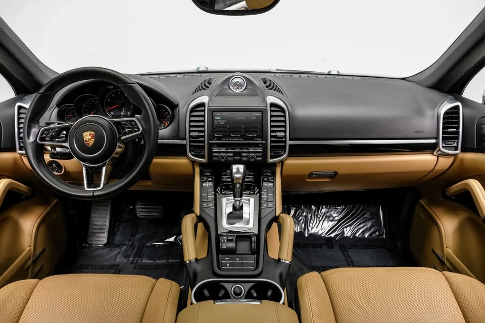 2016 Porsche 958 Cayenne - Image 15 of 18