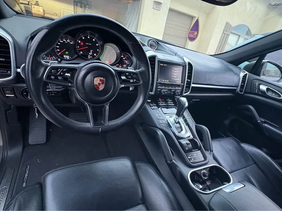 2016 Porsche 958 Cayenne - Image 7 of 12