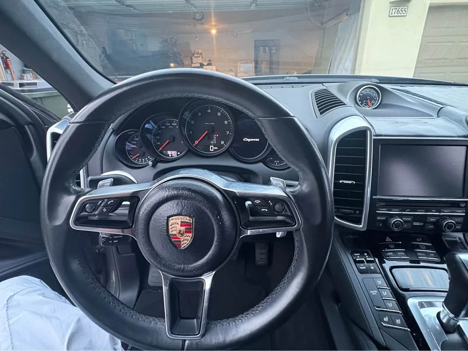 2016 Porsche 958 Cayenne - Image 10 of 12