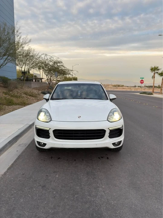 2016 Porsche 958 Cayenne - Image 2 of 12