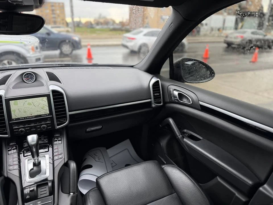 2016 Porsche 958 Cayenne - Image 19 of 20