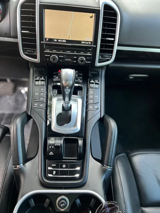 2016 Porsche 958 Cayenne - Image 5 of 6