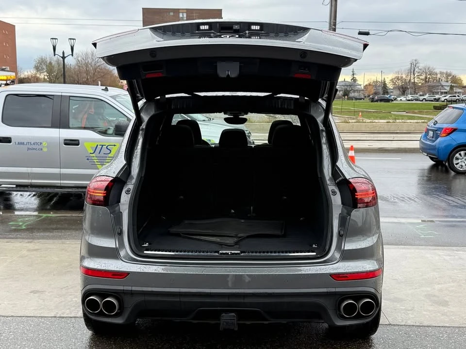 2016 Porsche 958 Cayenne - Image 13 of 20