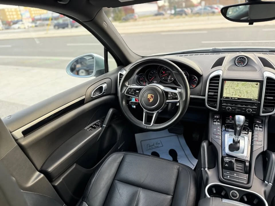 2016 Porsche 958 Cayenne - Image 16 of 20
