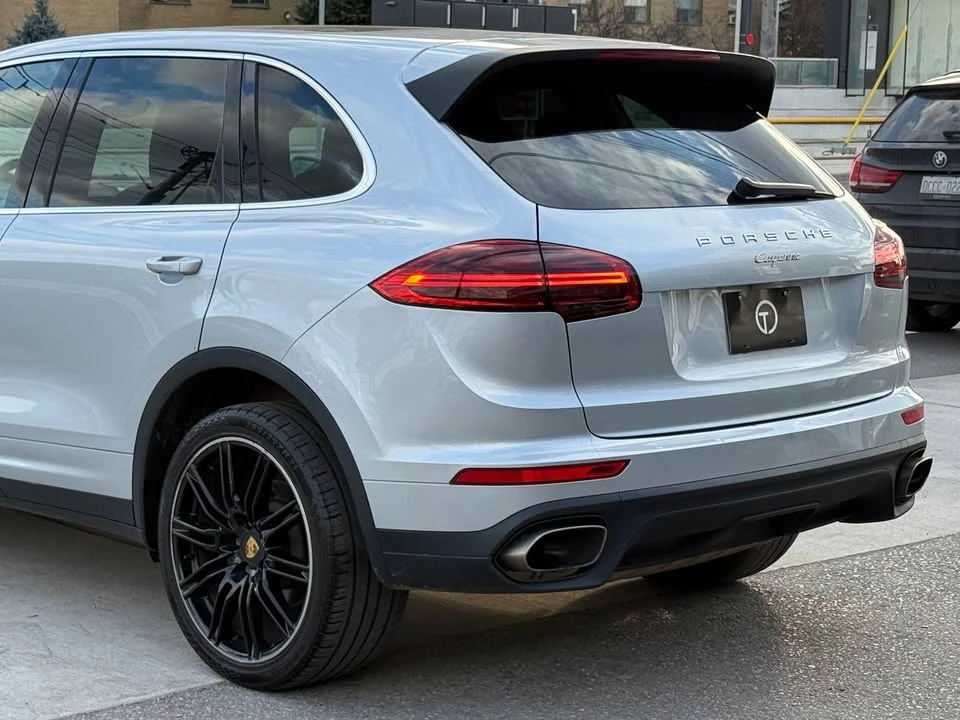 2016 Porsche 958 Cayenne - Image 14 of 20