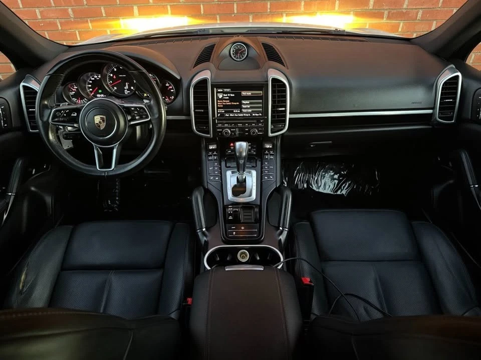 2016 Porsche 958 Cayenne - Image 8 of 20
