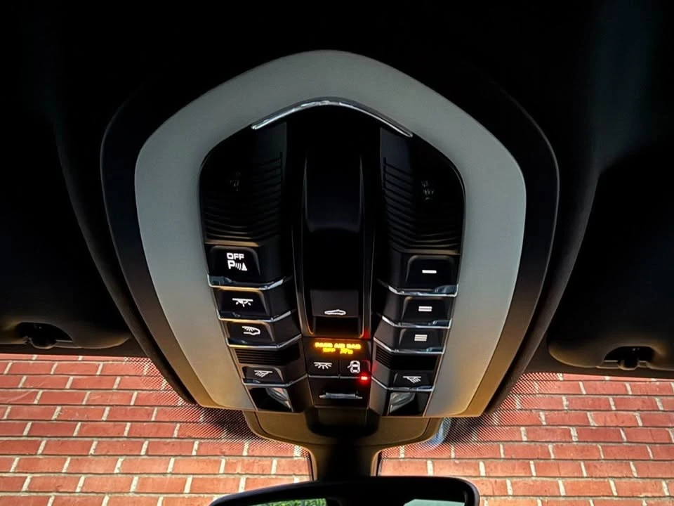 2016 Porsche 958 Cayenne - Image 19 of 20