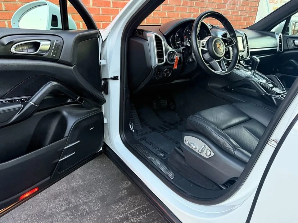 2016 Porsche 958 Cayenne - Image 5 of 20