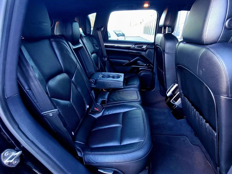 2016 Porsche 958 Cayenne - Image 13 of 20