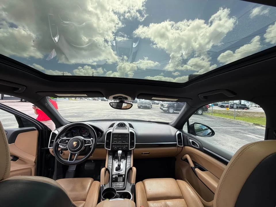 2016 Porsche 958 Cayenne - Image 9 of 12